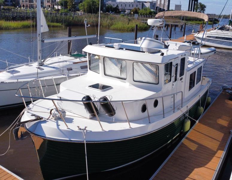 2003 American Tug 34 Pilothouse
