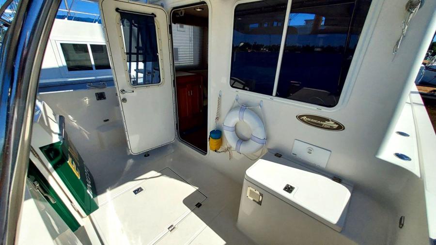 2003 American Tug 34 Pilothouse