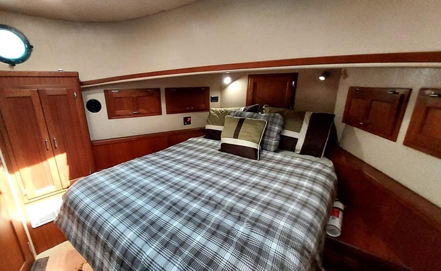 2003 American Tug 34 Pilothouse