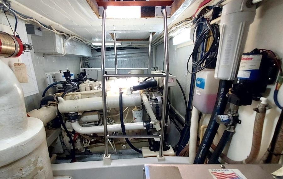 2003 American Tug 34 Pilothouse
