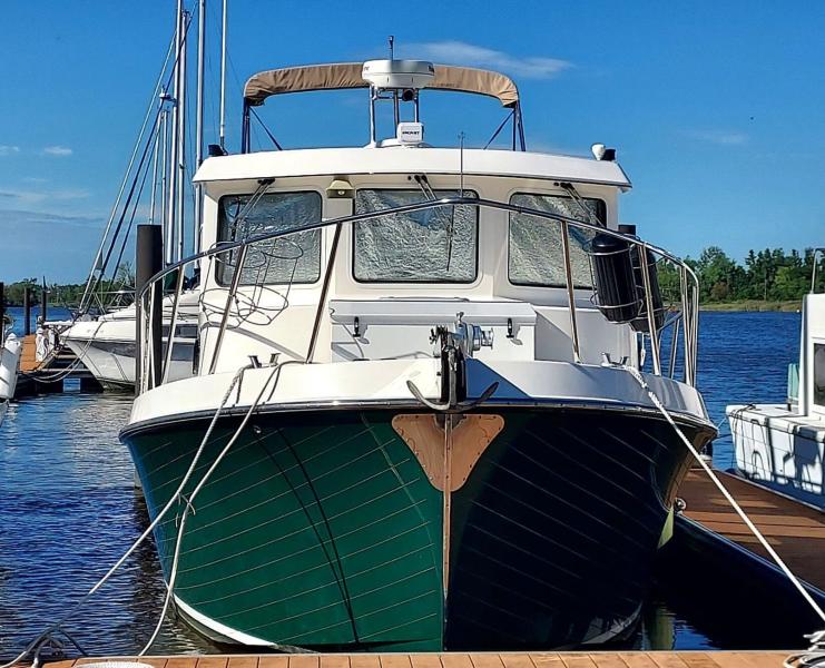 2003 American Tug 34 Pilothouse