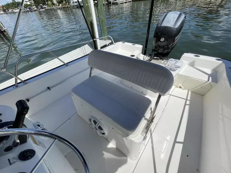 2014 Boston Whaler 190 Montauk
