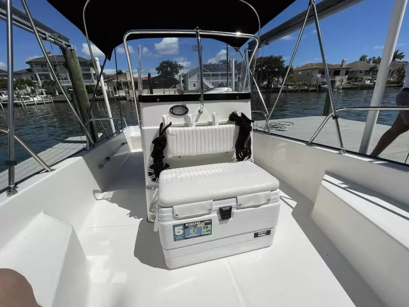 2014 Boston Whaler 190 Montauk