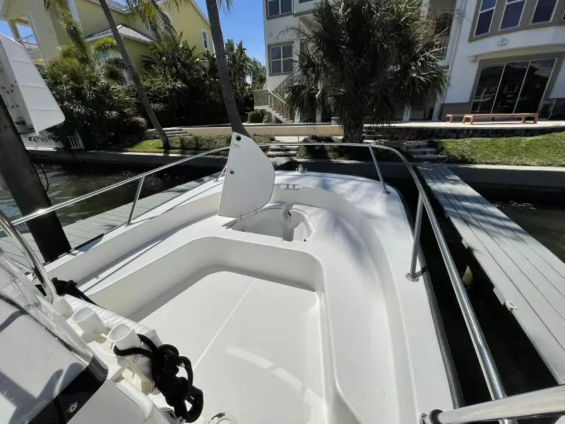 2014 Boston Whaler 190 Montauk
