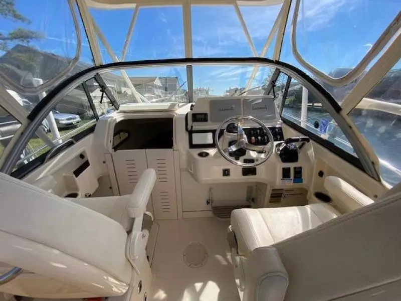 2017 Grady-White 232 Gulfstream