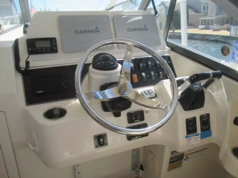 2017 Grady-White 232 Gulfstream