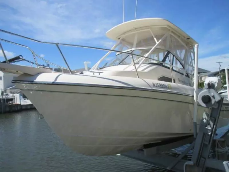 2017 Grady-White 232 Gulfstream