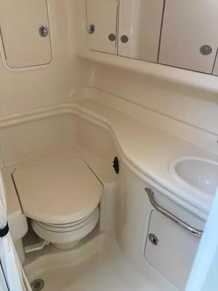 2005 Sea Ray 320 Sundancer