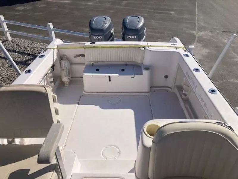 2000 Grady-White 268 Islander