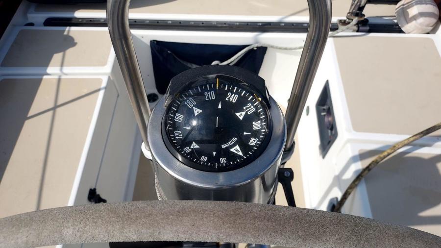1982 Cape Dory 33