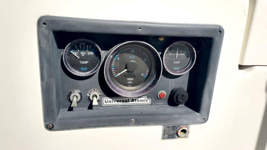 1982 Cape Dory 33