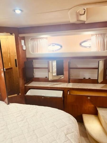 68 Archimedes II 2004 Sea Ray 390 MY Aft Cabin 12