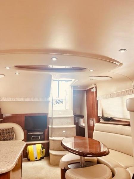 30 Archimedes II 2004 Sea Ray 390 MY Salon 5