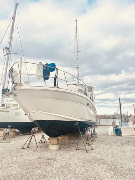 88 Archimedes II 2004 Sea Ray 390 MY On The Hard 1