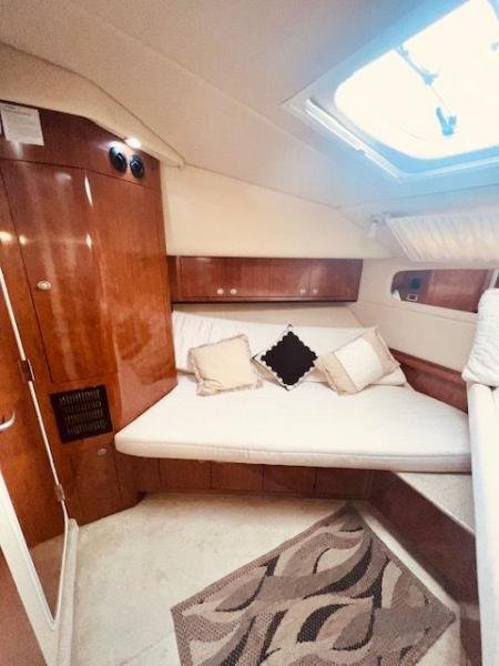 51 Archimedes II 2004 Sea Ray 390 MY FWD Cabin 5