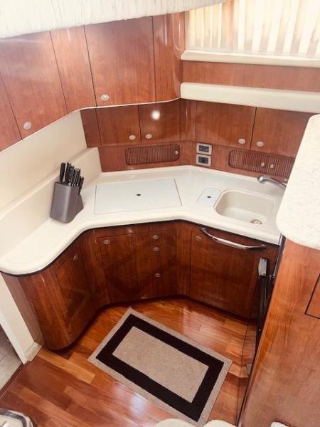 37 Archimedes II 2004 Sea Ray 390 MY Galley 1