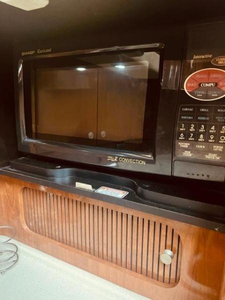 42 Archimedes II 2004 Sea Ray 390 MY Galley 8