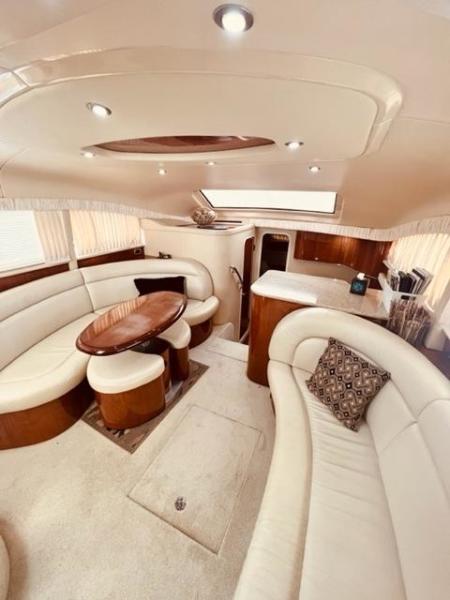 27 Archimedes II 2004 Sea Ray 390 MY Salon 4