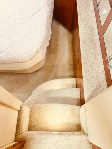 60.1 Archimedes II 2004 Sea Ray 390 MY Aft Cabin 1