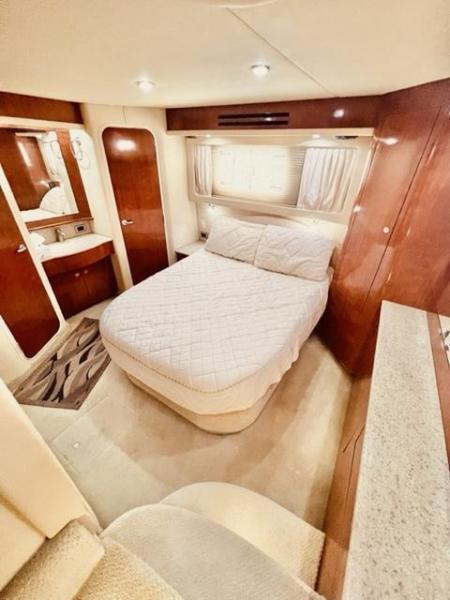 60 Archimedes II 2004 Sea Ray 390 MY Aft Cabin 2