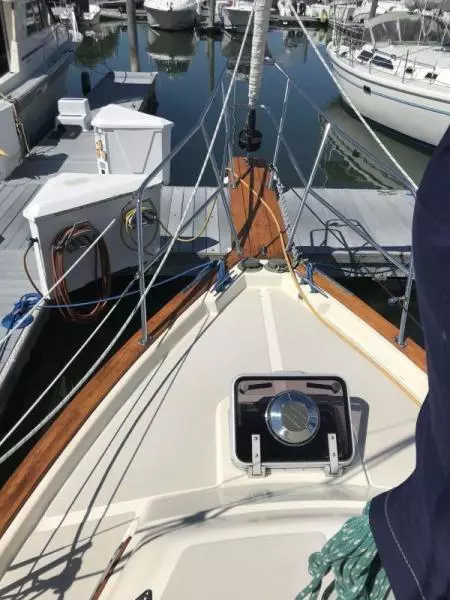 1986 Island Packet 27
