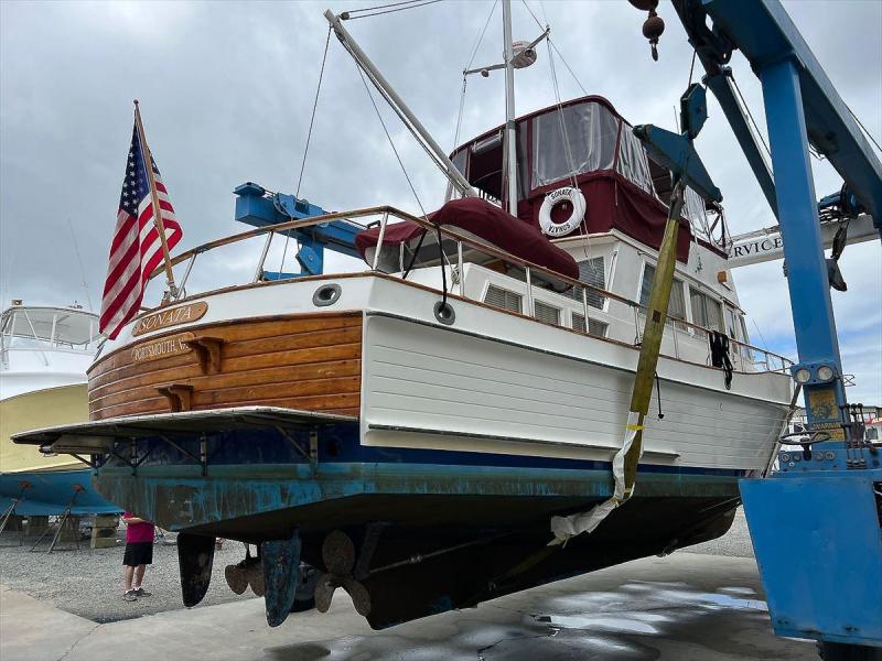 1984 Grand Banks Classic