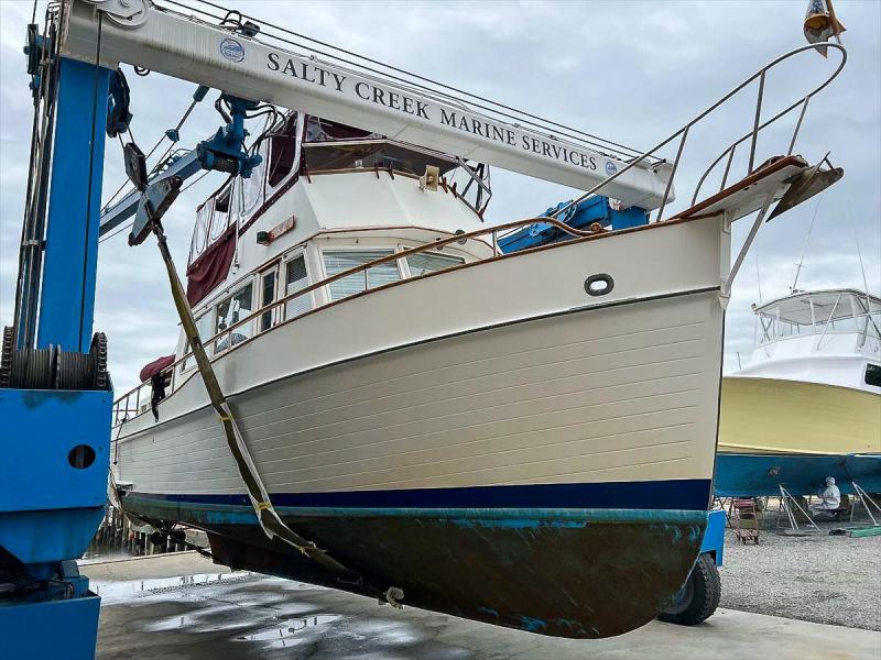 1984 Grand Banks Classic
