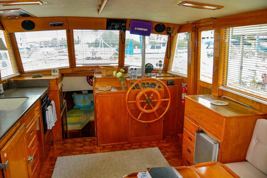1984 Grand Banks Classic