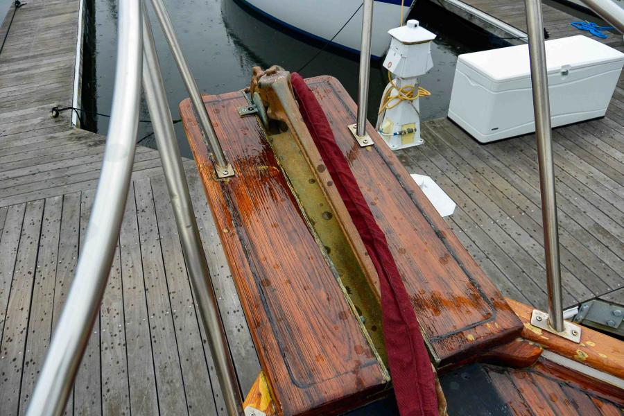 1984 Grand Banks Classic