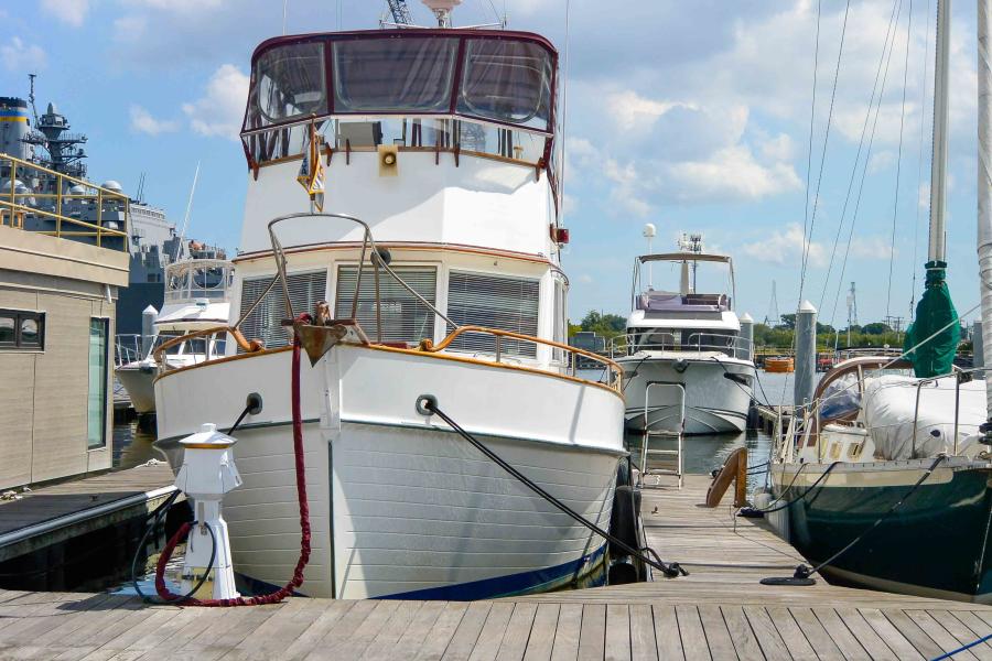 1984 Grand Banks Classic