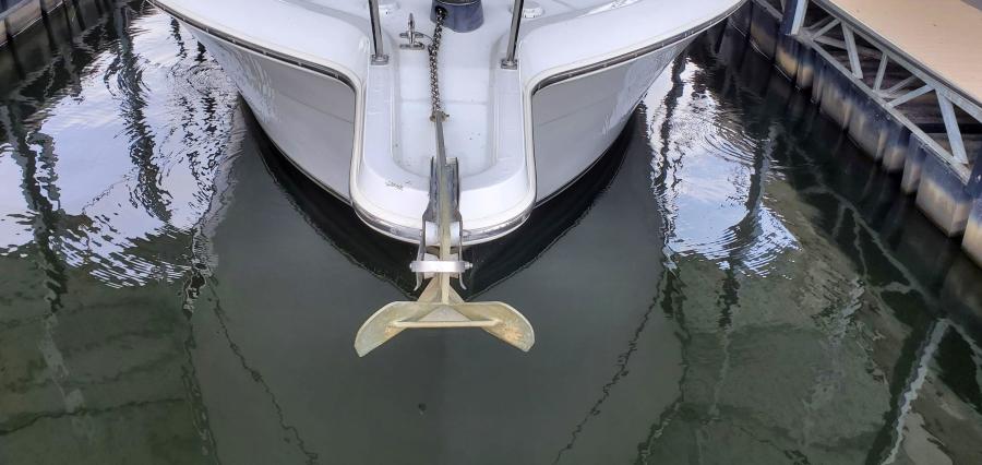 Carver 326 Aft Cabin Anchor