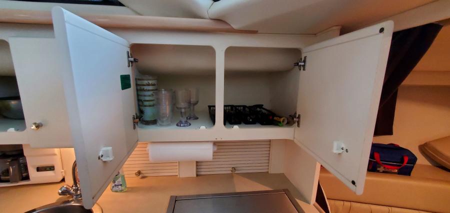 Carver 326 Aft Cabin Galley