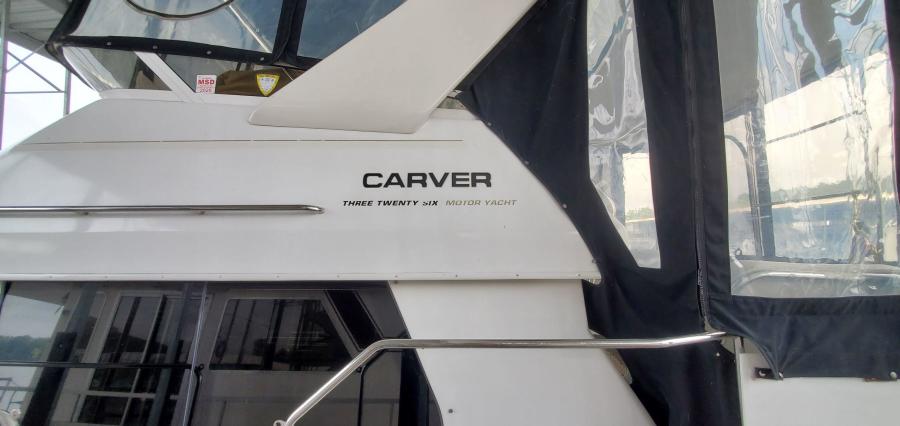 Carver 326 Aft Cabin
