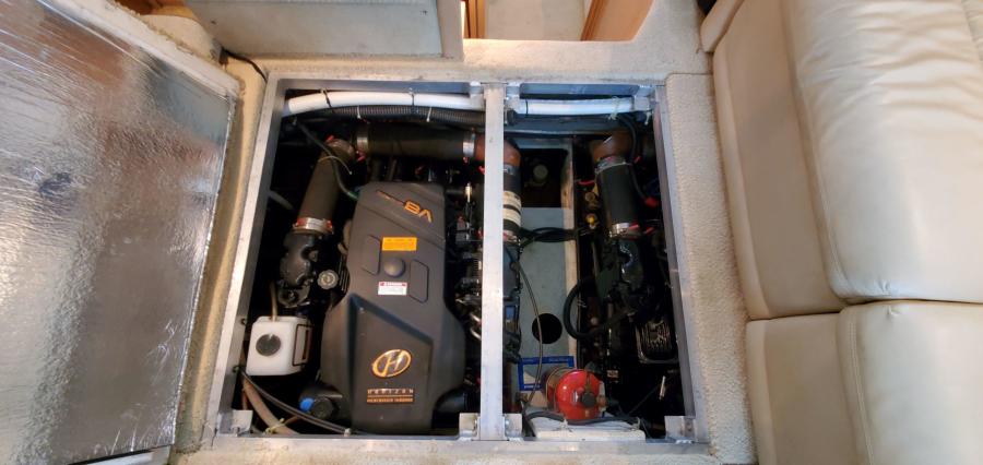 Carver 326 Aft Cabin Engine Room