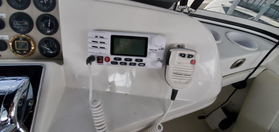 Carver 326 Aft Cabin Bridge