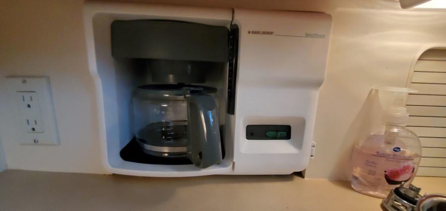Carver 326 Aft Cabin Galley