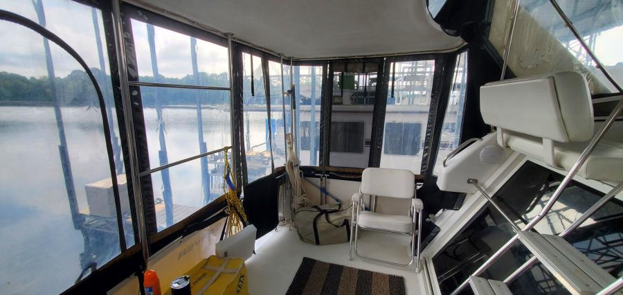Carver 326 Aft Cabin Aft Deck