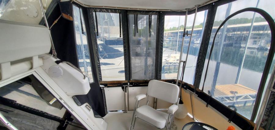 Carver 326 Aft Cabin Aft Deck
