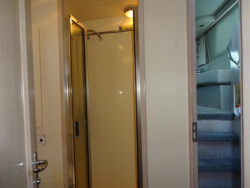 1990 Hatteras Double Cabin