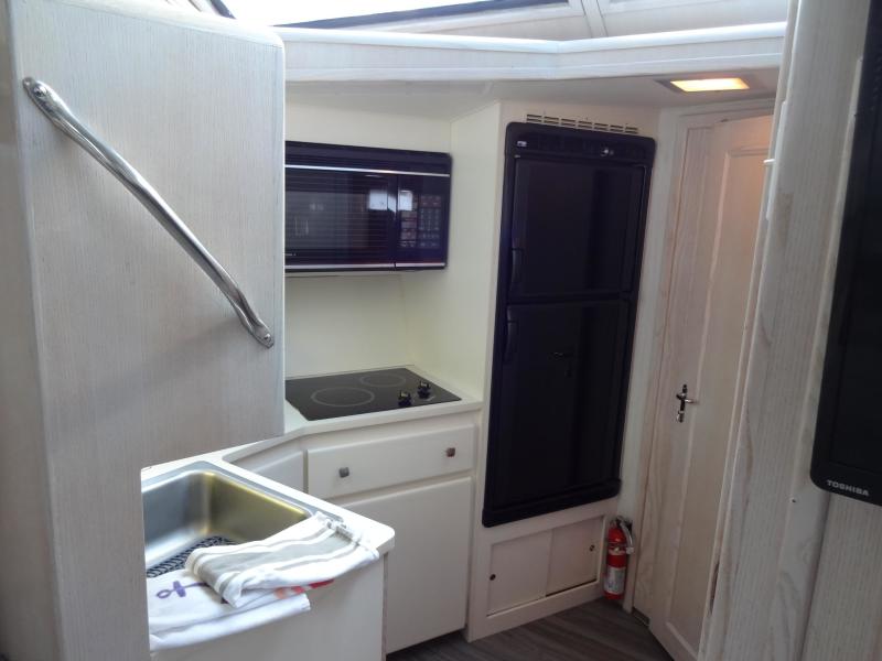 1990 Hatteras Double Cabin