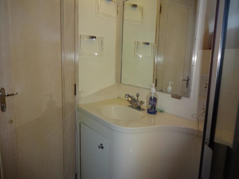 1990 Hatteras Double Cabin