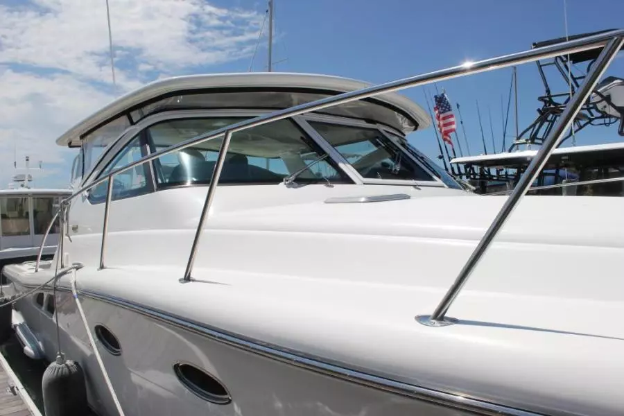 2002 Tiara Yachts 3800 Open