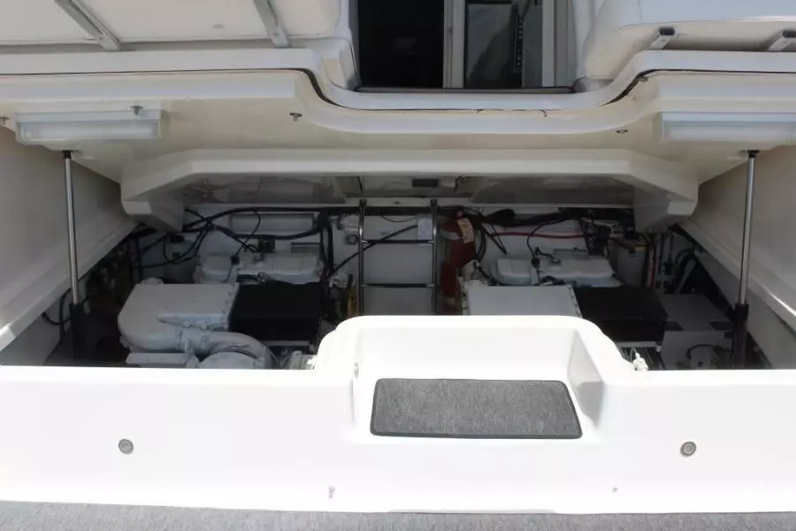 2002 Tiara Yachts 3800 Open