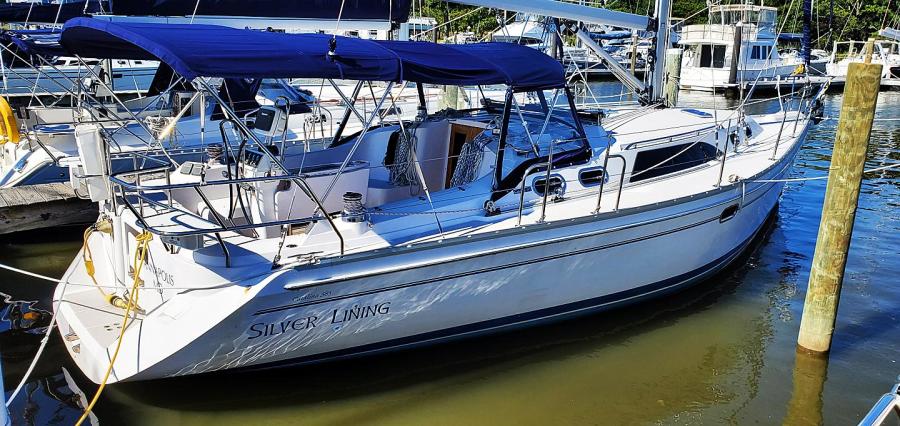 2015 Catalina 385