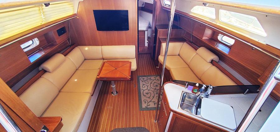 2015 Catalina 385