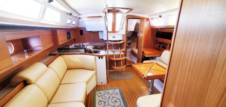 2015 Catalina 385