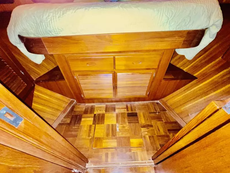 1990 Tradewinds 47MY
