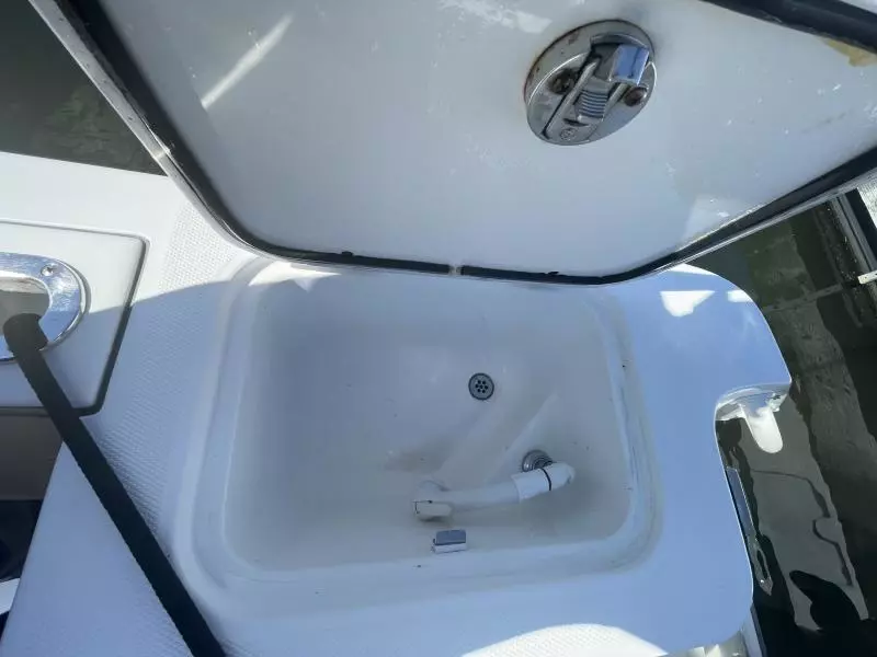 2006 Edgewater 318 CC