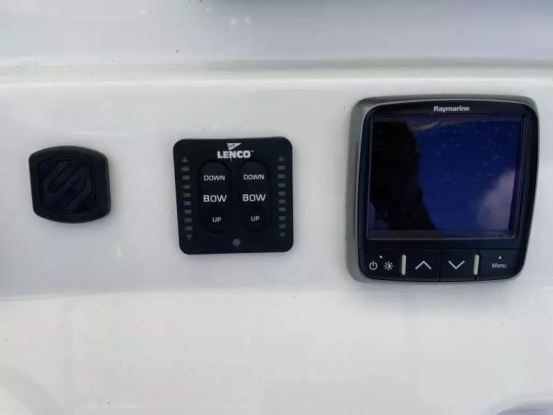 2006 Edgewater 318 CC