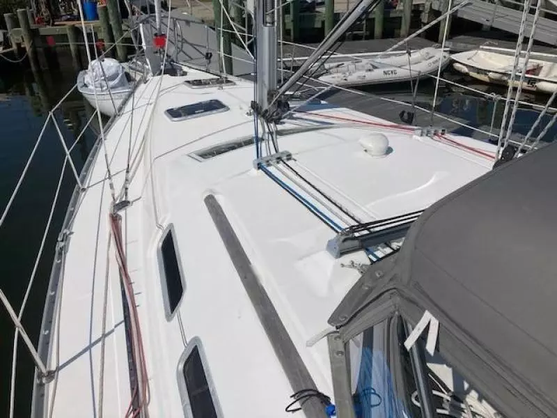 2007 Beneteau 373